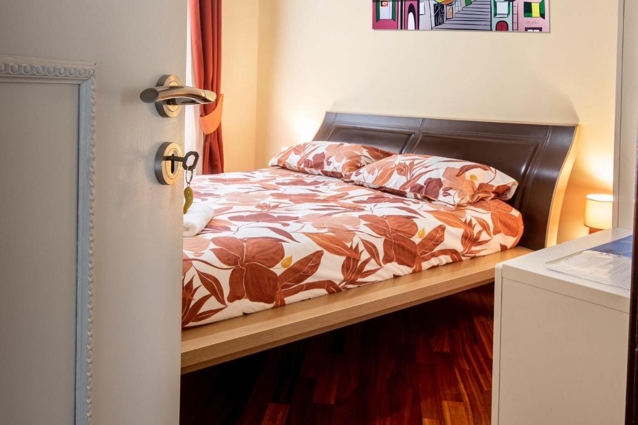 Sogno O Son Desto Bed & Breakfast เนเปิลส์ ภายนอก รูปภาพ